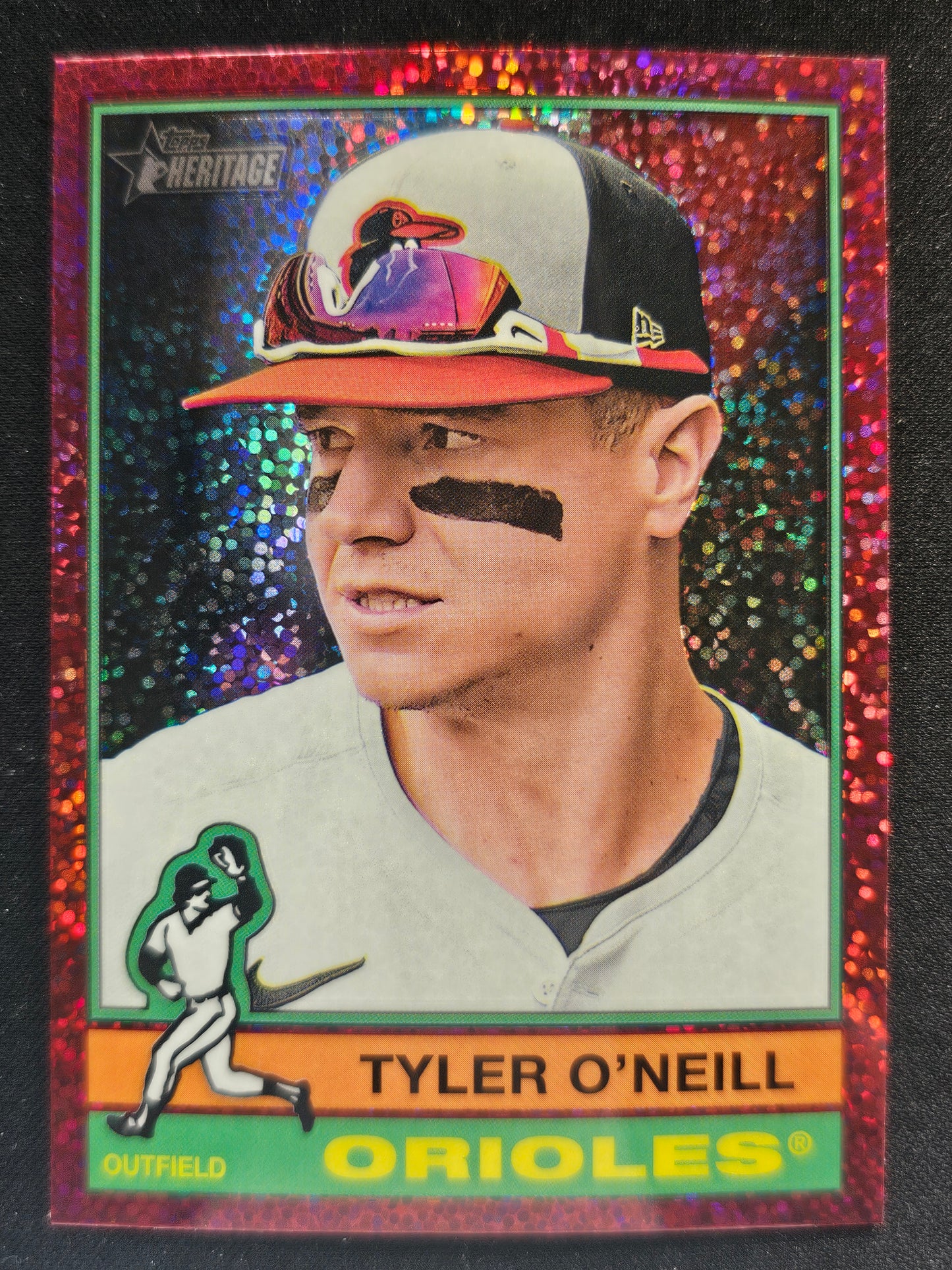 2025 Topps Heritage #246 Tyler O'Neill Chrome Burgundy Sparkle Refractor