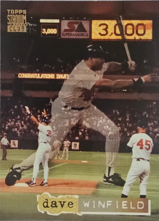 1994 Dave Winfield Topps Stadium Club Gold (Dugout Dirt)